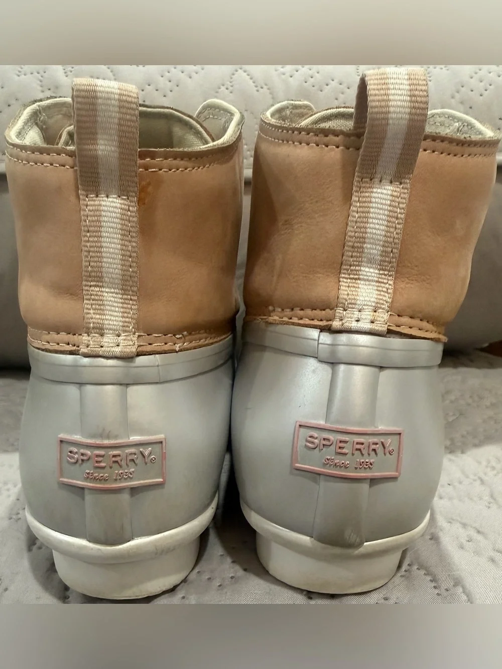 Sperry Saltwater Metallic Silver Tan Duck Boots Women’s Size 9